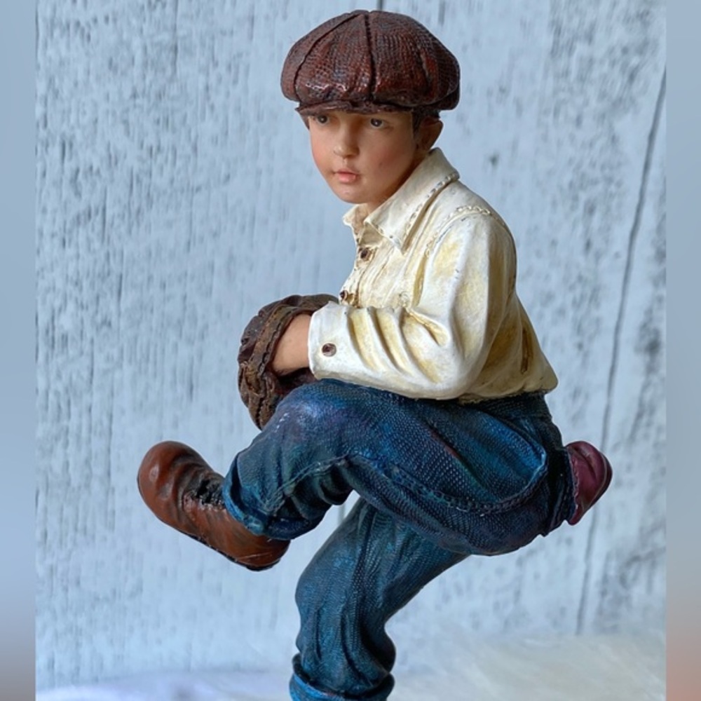 Vanmark Timeless Treasures The Wind Up Figurine Jim‎ Daly Baseball Pitcher 1992